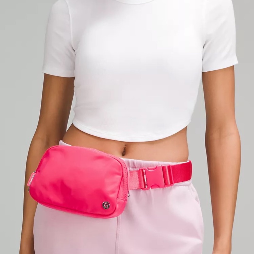 NWT Lululemon Athletica Everywhere Belt Bag 1L Lip Gloss Hot Pink NEW